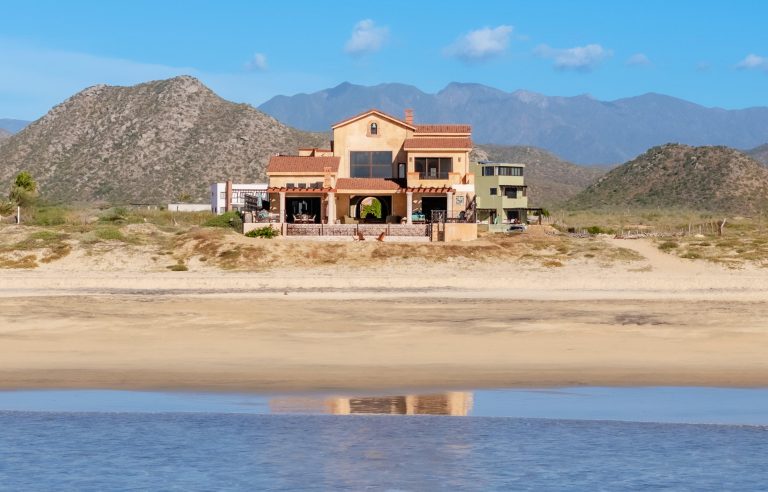 Baja – Houses for sale in Cerritos