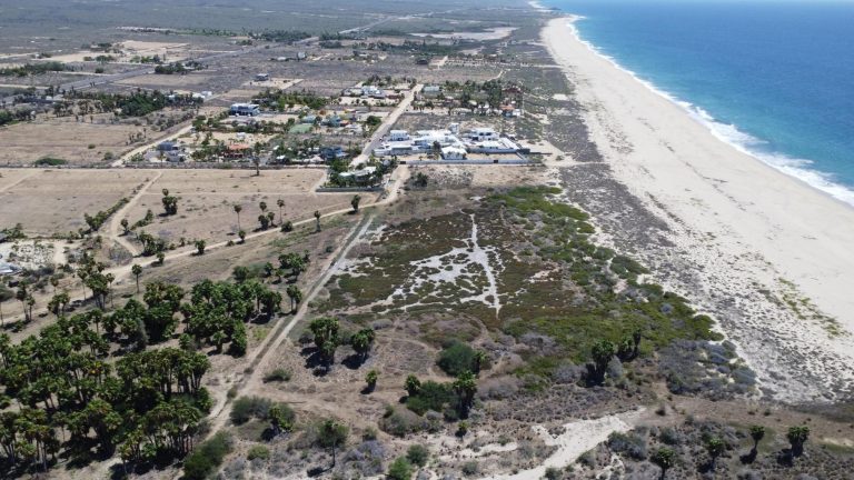 BEACHFRONT ELIAS LOT – photo 3