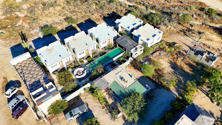 casa hotel los Torotes – Commercial for sale in Centro-Todos Santos, Todos Santos