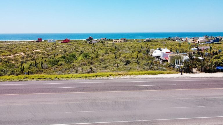 CERRITOS AMAZING LOT HIGH WAY – Land for sale in Cerritos