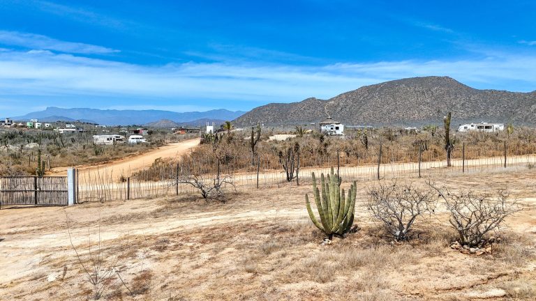 Cerritos Full Acre View Lot – photo 4