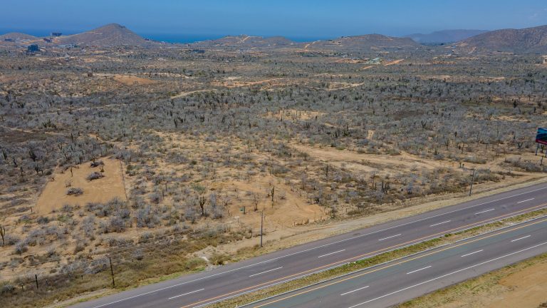 Cerritos Highway Lot – photo 3