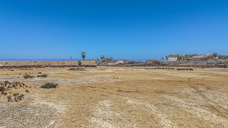 Cerritos – Land for sale in Cerritos