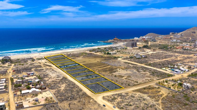 Cerritos – Land for sale in Cerritos