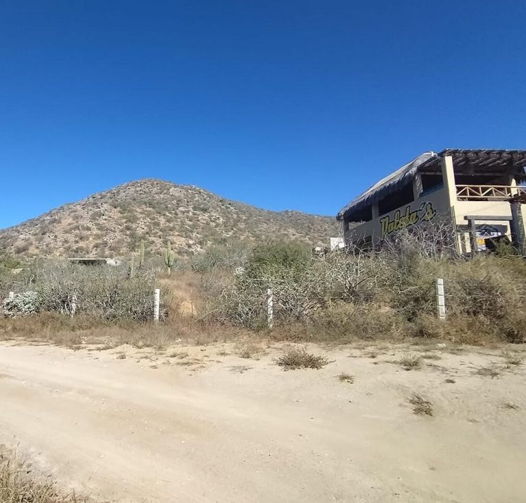 LAND IN FRONT OF LOS CERRITOS – photo 5