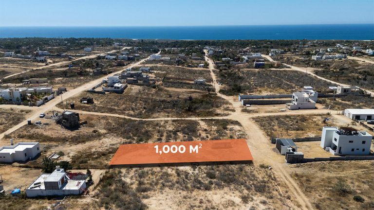 School Bus Lot – Land for sale in Ahorcadita, Todos Santos