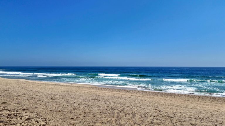 Surf In - Surf Out Lot A – photo 2